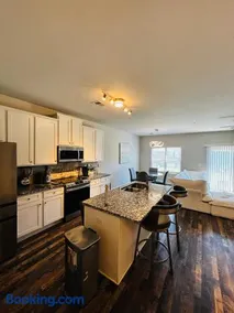 Smart Contemporary & Stylish - Image 1