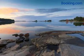 Stockholm Archipelago Idyllic Island - Image 3