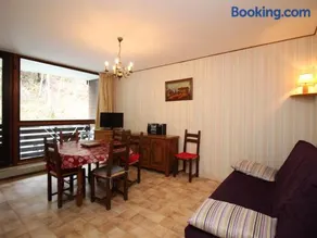 Appartement T2 avec balcon, parking et WIFI au Mont-Dore - FR-1-608-141 - Image 1