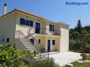 KAZARMA Luxury House - Image 1