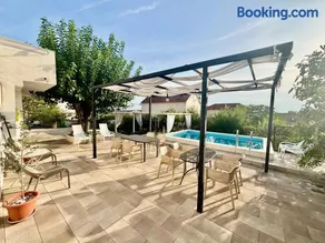 Summer Apartment 2 - Image 2