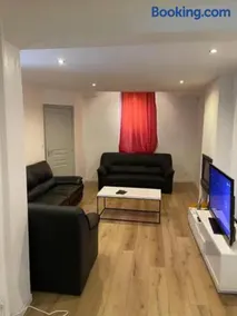 House with 3 bedrooms in Mons, 120 m², garden - Image 2