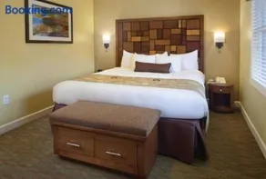 Enjoy onsite Waterpark in this family friendly 1BD condo - Image 1