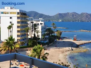 Apartamento Torre Bona - Seafront, 10 meters from the beach! - Image 2