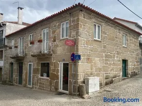 Casa da Praça de Murça - Image 1