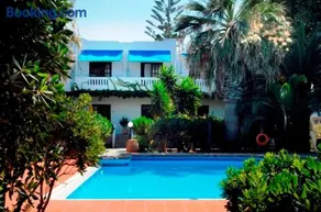 Kalives Apartments - Image 4