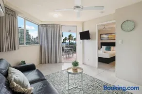 Central Mooloolaba Beachfront Apartment - Located in Sandcastles Resort - Image 2