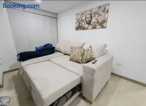 Apartamento moderno frente a la Universidad Santo Tomás WiFi y parqueadero - Image 3
