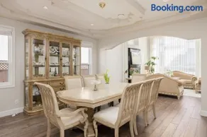 West Coast Cozy Home - Image 3