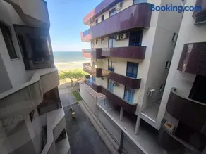 Apartamento a Beira Mar em Meia Praia - Image 2