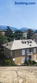 La Petite - Image 3