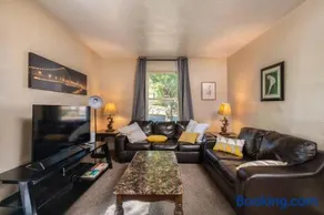 Entire house 3 bedroom Twin Cities, Specious, Entire House, AC - Image 1