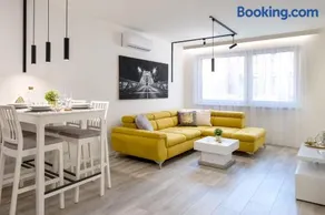 Divat Apartments - Central Smart Homes - Image 1