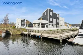 Cozy Ground-Floor Holiday Home With Sea View Øer Maritime Holiday Village - Image 1