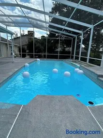5 Bedrooms, 4 Bathrooms, Pool, Gym, Sleeps 16 Leesburg Retreat!!!! - Image 1