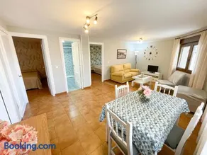 Apartamentos Portonovo Playa 3000 - Image 1