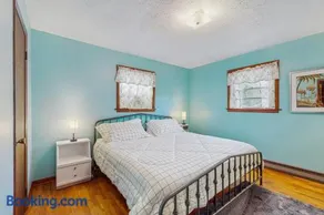 Norris Lake Cabin Getaway Sleeps 6 View Fire pit - Image 3