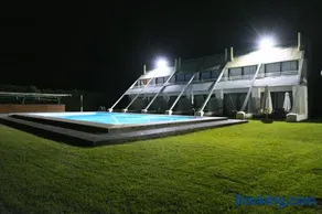 Holiday Village - Swimming pool apartments - Image 2