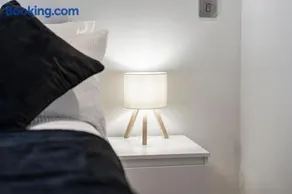 Modern City Apartment - Sleeps 4 - 1 Train to Central - Image 4