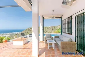 Villa mit Terrasse, schnellem Internet und privatem Pool | Bergblick - Image 3