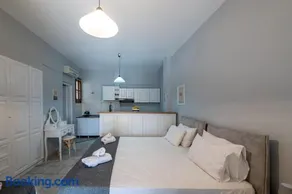 Studios Koukis - Image 5