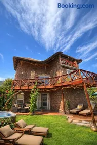 Hemel in Hermanus Three bedroom Home - Image 1
