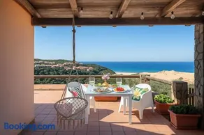 [Costa Verde Coastal Charm] Huge Terrace Wi-Fi A/C - Image 1