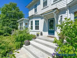 The Olde Anchor Bed & Breakfast - Image 2