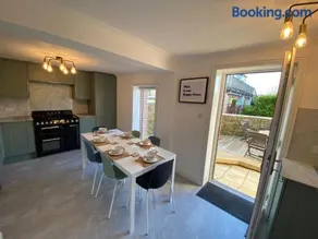 4 Bed House in Lovely Cornish Town - Image 4