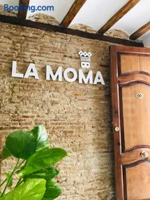 LA MOMA Apartments & Room - Image 4