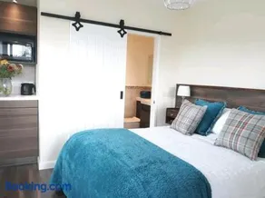 The Wee Stay - Room Only - Rural 1 Bed Guest Suite - Image 2
