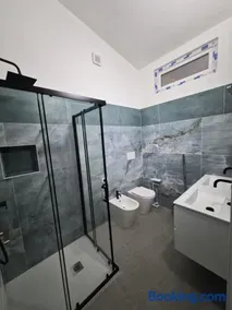 House Manu - Image 5