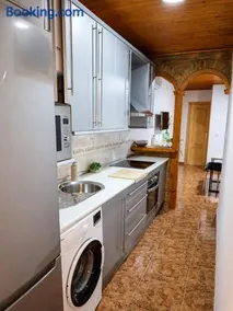 Cazorla Centro|Cómodo apartamento de 2 dormitorios - Image 3