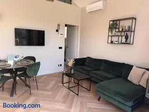 Cozy & Modern Tiny House - Image 2