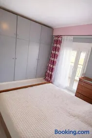 Jimmys Apartment - Image 3