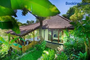 Temple Retreat Rumah Cantik - Image 1