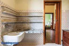 Carlotta Flexyrent Apartment - Image 1
