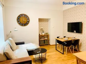 Lossi 32 Apartment - Image 1
