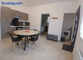 Petite Maison dans le Gers 32 - Image 1