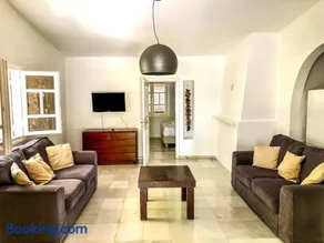 Villa Artemis in Small Kounoupi Porto Heli - Image 1