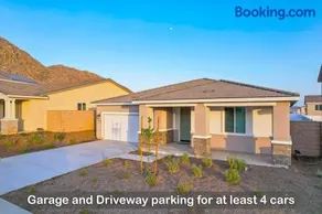Entire Private House Mountain Edge, New House, Ranch, Gated Yard, 4 Bedrooms 2 Bathrooms, Available Now - Image 2