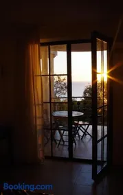 Beautiful 1st-Line Seaview Private Appartement in The Cliff resort - Image 1
