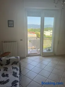Beach Retreat - Image 4