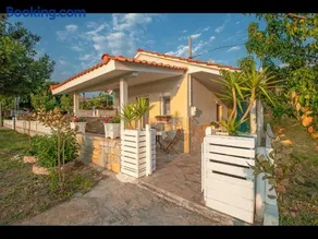 Sea La Vie - Image 1