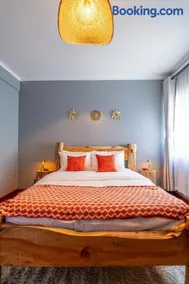 Serene Rustic & Earthy Luxury Stay - Image 2