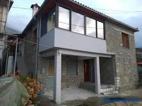 Christo's Place Katarraktis Artas - Image 2