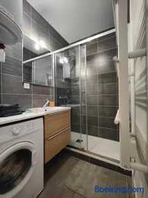 4en1 17 personnes Max Stationnement proche & gratuit Wifi - Image 3