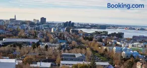 Panoramic Studio Apartment with stunning view - Free Parking - Image 1