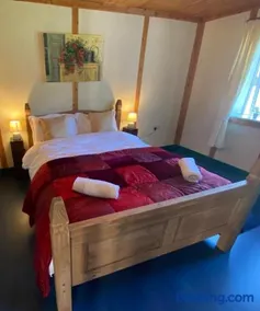 The Cosy Cabin - Image 2