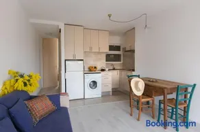 Acogedor apartamento en el centro de Llançà - Image 1